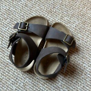Children's Place brown leather toddler 8 sandals